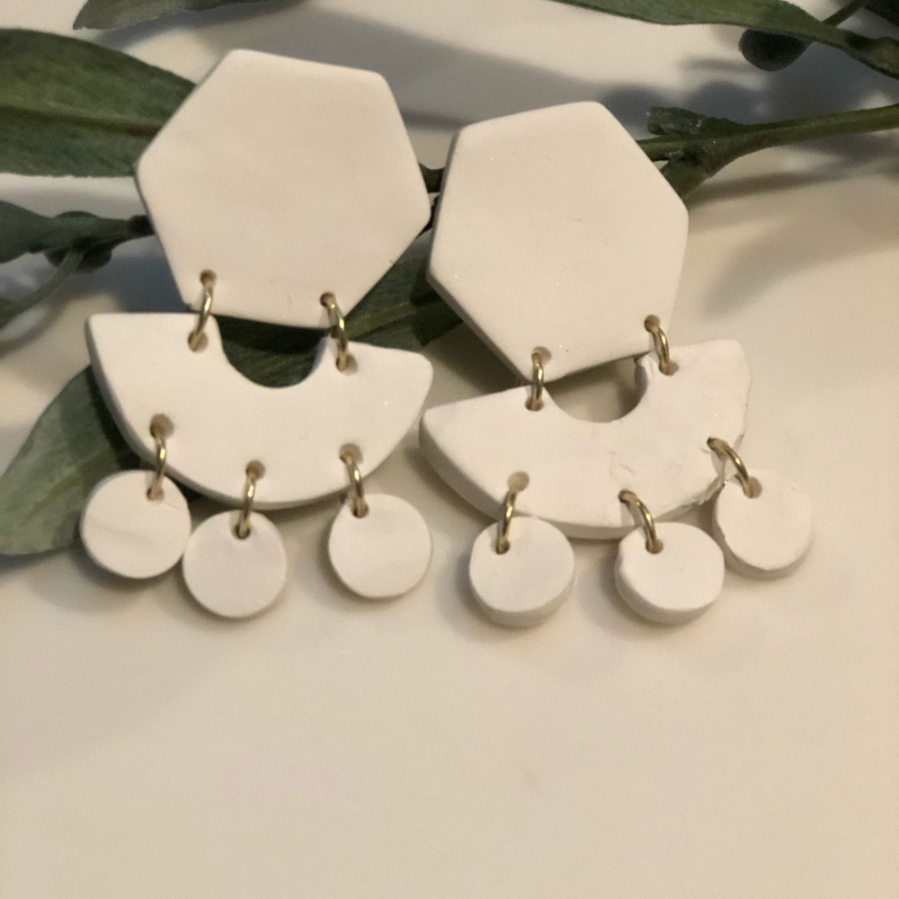 Homemade | White Chunky Polymer Clay EARRINGS - Picture 5 of 7